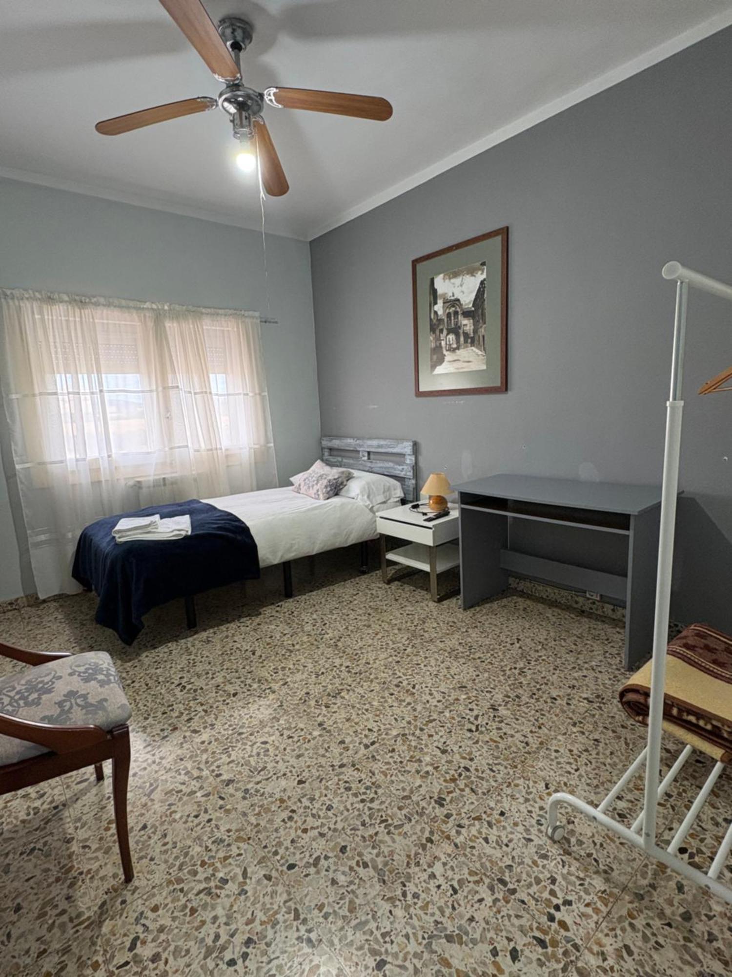 Hostal Pueblo Viejo Belchite Eksteriør billede